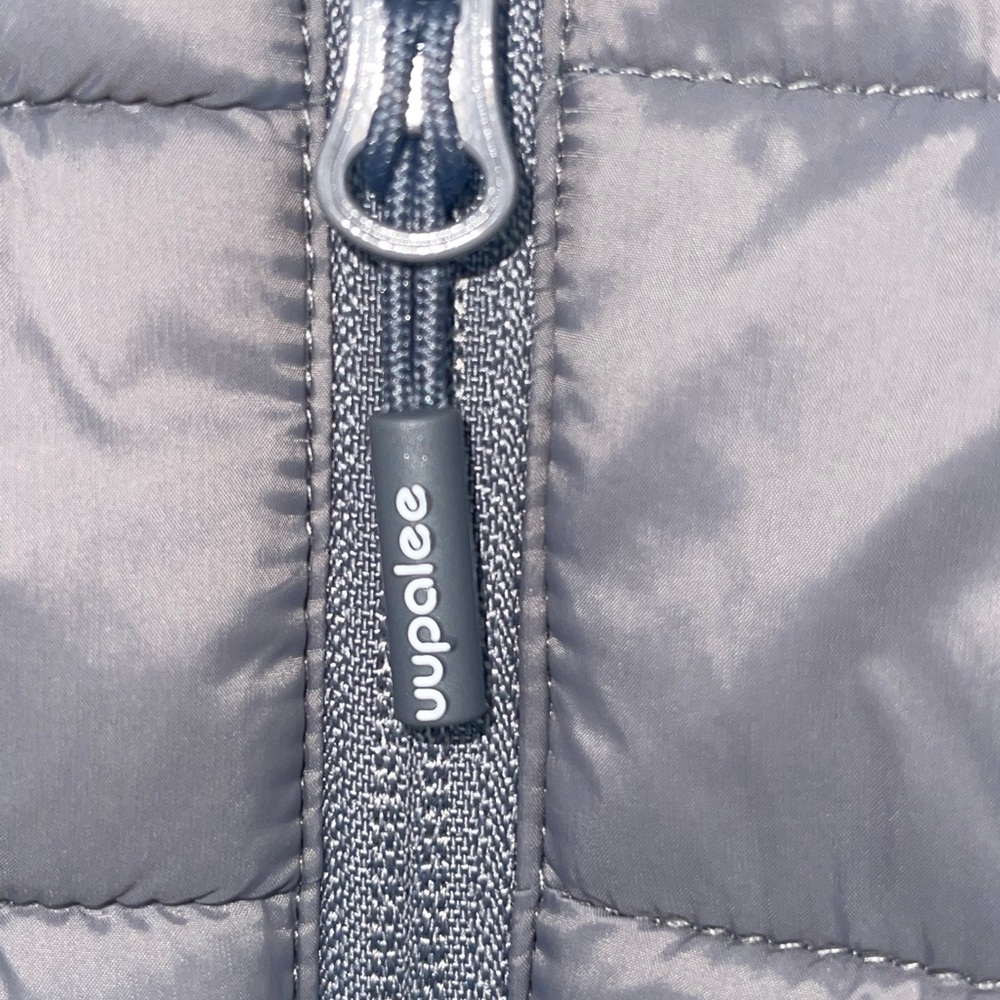 Women’s Uupalee gorpcore heated vest. Size medium. GUC- NO battery pack - Picture 10 of 13